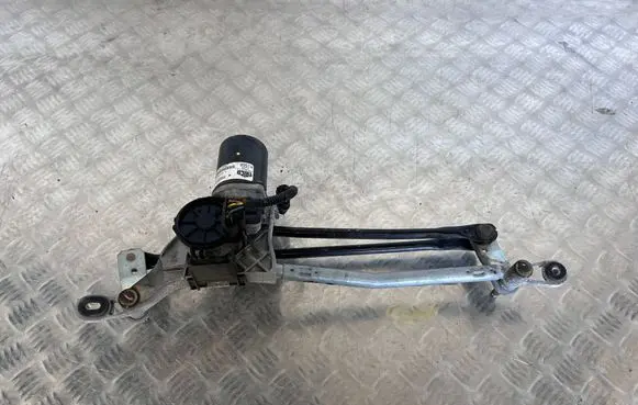 Maserati Ghibli Front wiper linkage and motor 670007561