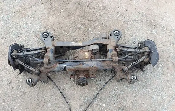 BMW 3 E90 E91 Rear axle beam with reductor 