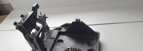Mazda 3 II Battery tray 