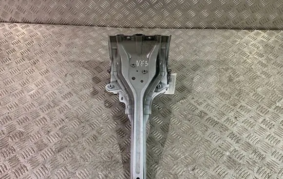 Top upper radiator support slam panel