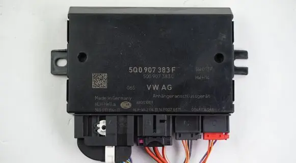 Volkswagen PASSAT B6 Tow bar trailer control unit/module 5Q0907383F