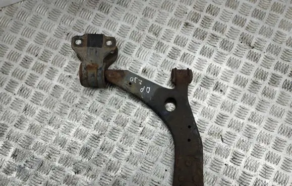 Volvo V40 Front lower control arm/wishbone