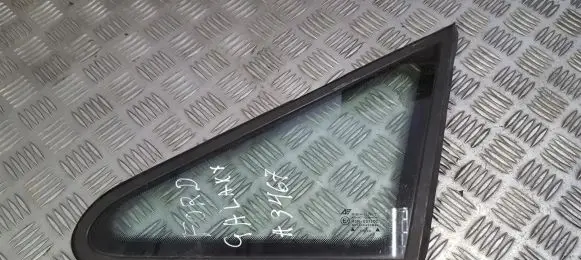 Ford Galaxy Front triangle window/glass 