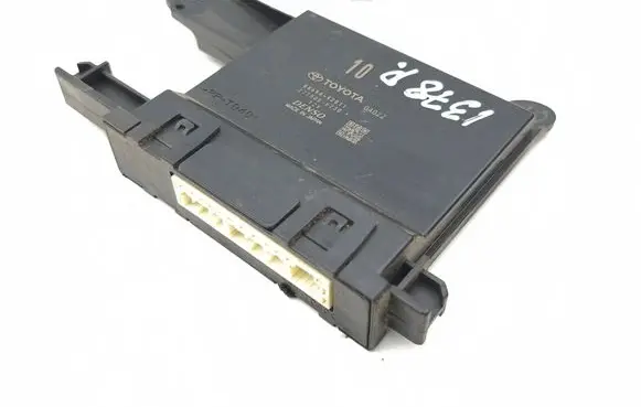 Toyota RAV 4 (XA50) Air conditioner control unit module 8865042811 2775006230