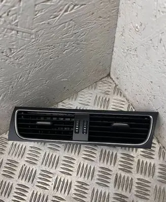 Audi A5 8T 8F Dash center air vent grill 8T2820951C