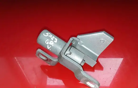 Ford Mondeo MK IV Rear door upper hinge A046575