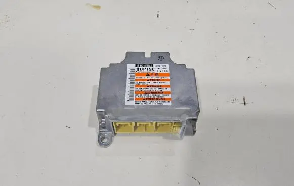Suzuki Grand Vitara II Airbag control unit/module 3891076K50 38910-76K50