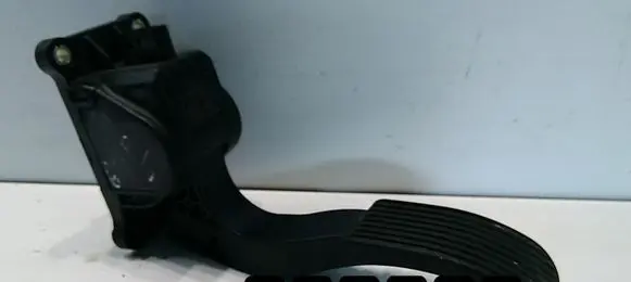 Mercedes-Benz Vito Viano W639 Accelerator throttle pedal 0280755023