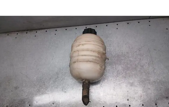 Peugeot 206 CC Coolant expansion tank/reservoir 9626378480