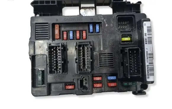 Citroen C4 I Fuse module U118470002J 9650618580