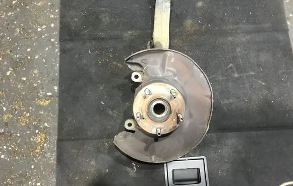 Honda Accord Front wheel hub 
