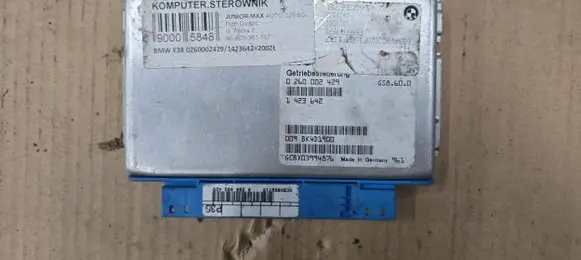BMW 5 E39 Engine control unit/module 0260002429 1423642 GCBX03994876