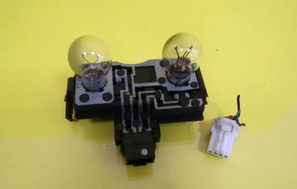 Nissan Primera Tail light bulb cover holder 2319