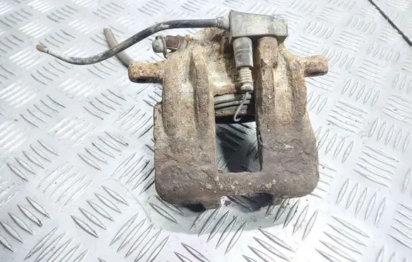 Mercedes-Benz C W202 Front brake caliper