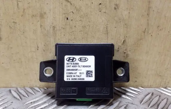 KIA Sportage Yaw turn rate sensor 957753U900