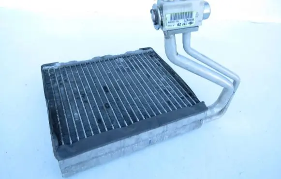 Volvo V70 Air conditioning (A/C) radiator (interior) L5174003 P32013