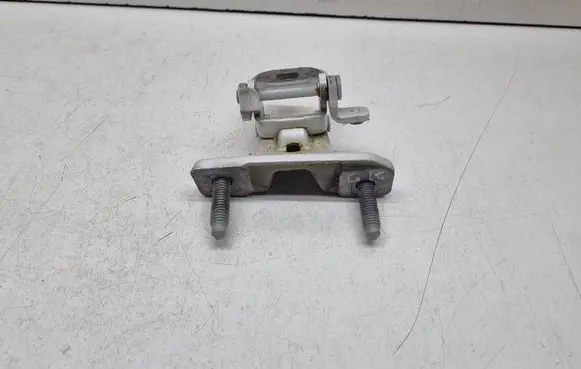 BMW 2 F46 Tailgate/trunk/boot hinge 7318931