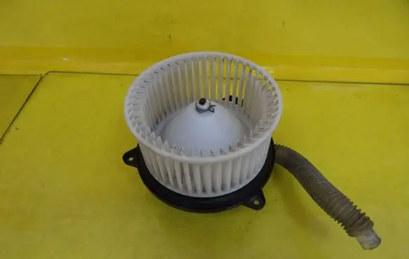 Mazda 323 F Heater fan/blower 894000-0083