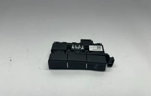 Volkswagen Golf VII Parking (PDC) sensor switch 5G1927238E 5G1927238