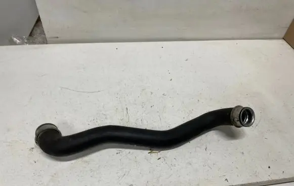 Mercedes-Benz C W204 Engine coolant pipe/hose A2045012582