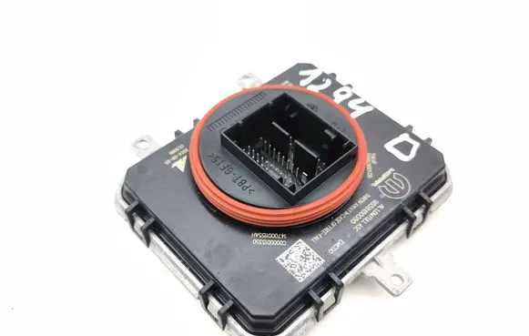Peugeot 3008 III LED ballast control module 9858180080