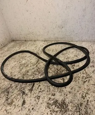 Volvo XC40 Rubber seal front coupe door 