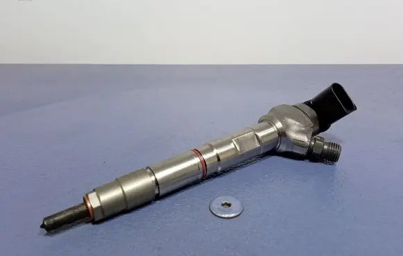 Skoda Superb B8 (3V) Fuel injector 05L130277E