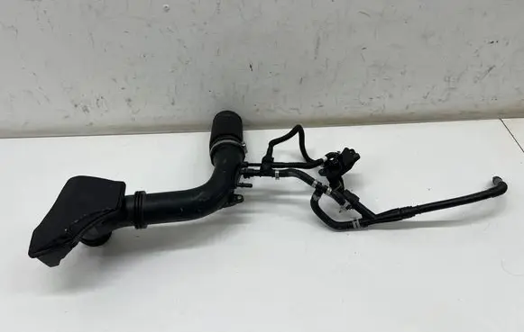 Mercedes-Benz CLA C118 X118 Air intake duct part A2820909600