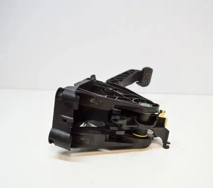 Clutch pedal