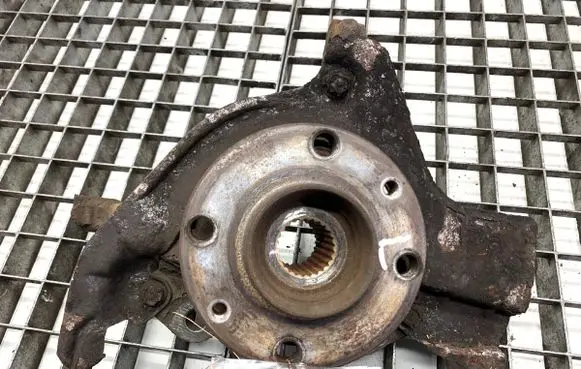 Fiat Bravo Front wheel hub spindle knuckle 