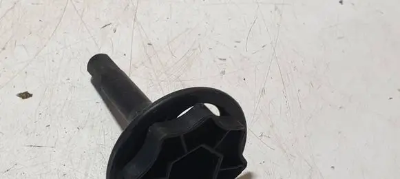 Dacia Sandero II Spare wheel bolt 7703041034