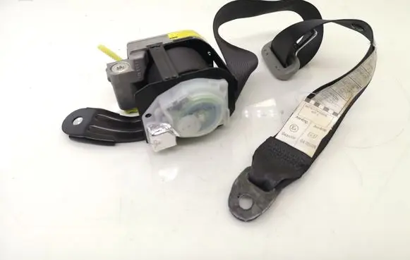 Lexus IS 220D-250-350 Rear seatbelt C8099 1044782 42233