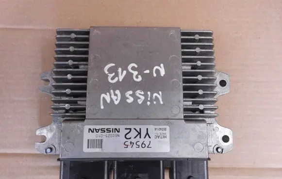Nissan X-Trail T32 Engine control unit/module NEC025010 BED431401 29271YK2