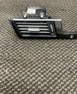 Mercedes-Benz E W212 Dashboard side air vent grill/cover trim A2126800971