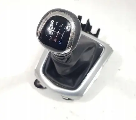 Nissan Qashqai Gear selector/shifter in gearbox 341017283R