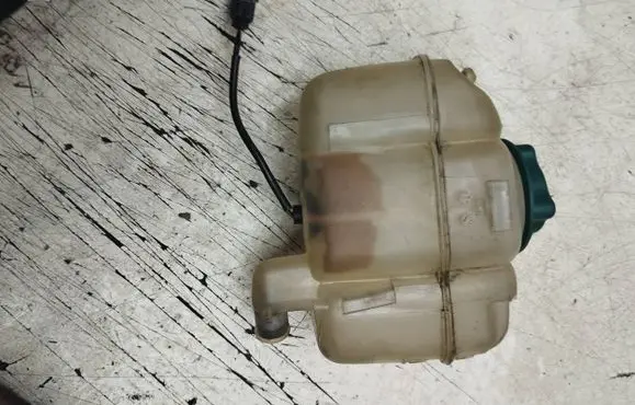 Volvo V70 Coolant expansion tank/reservoir cap 9445462