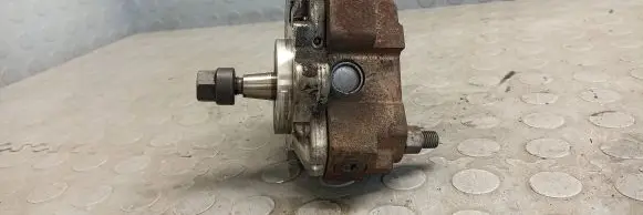 Fuel injection high pressure pump