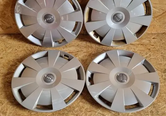 Audi A3 S3 8V R16 wheel hub/cap/trim 8V0601147D