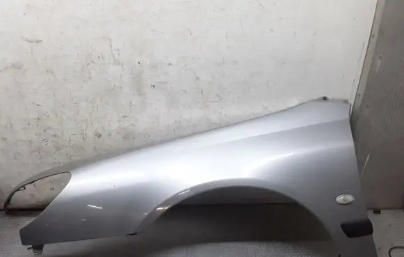 Peugeot 607 Fender