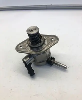 Hyundai Kona II Fuel injection high pressure pump 3532008ha0