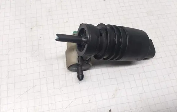Audi A3 S3 8L Windscreen/windshield washer pump