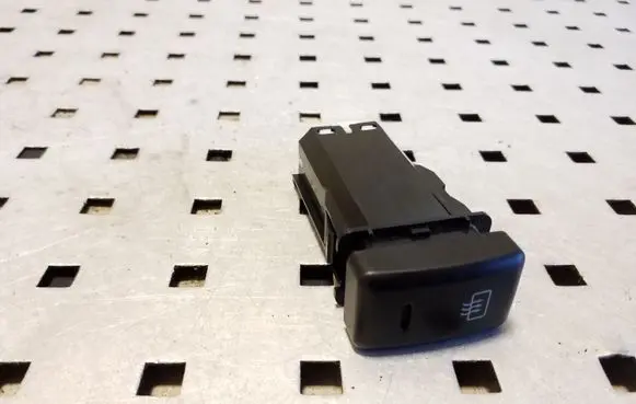 Windscreen/window heater switch