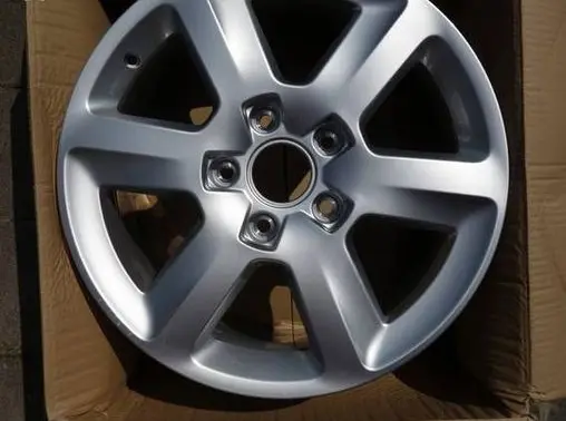 Audi Q7 4L R18 alloy rim 4L0601025AG