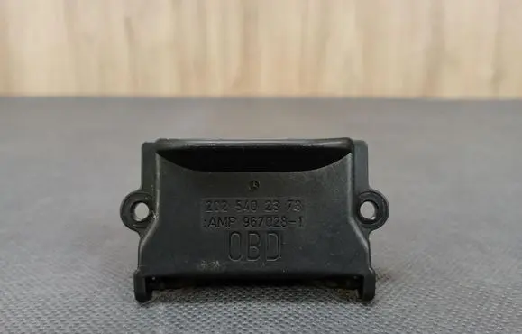 Mercedes-Benz SLK R170 Fuse module 2025402373 A2025402373