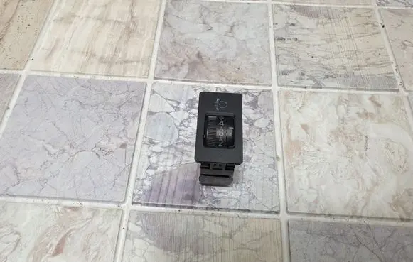Toyota RAV 4 (XA20) Headlight level height control switch 5B02