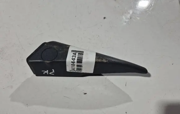 Mitsubishi Colt Other interior part MR951579 MR951581