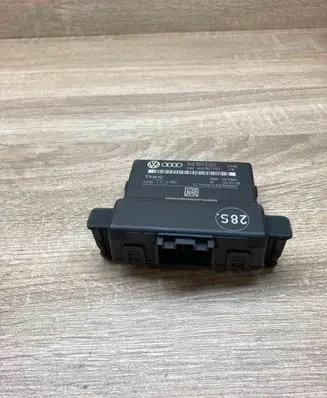 Volkswagen Golf Plus Gateway control module 1K0907530F 1K0907951