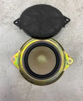 Chrysler Sebring (ST-22 - JR) Panel speaker 04760984AA 36670D T253C2G1
