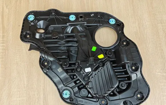 BMW 4 G22 G23 G24 G26 Front door electric window regulator 7499227