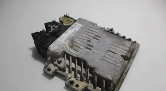 Ford Focus Engine control unit/module ECU S180133010